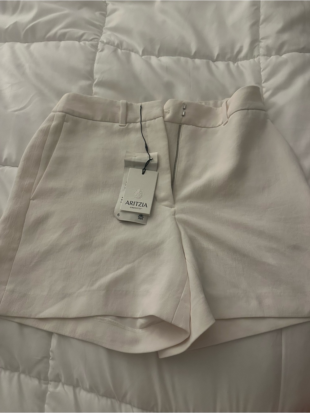 Aritzia Light Blush High-Rise Tailored Shorts